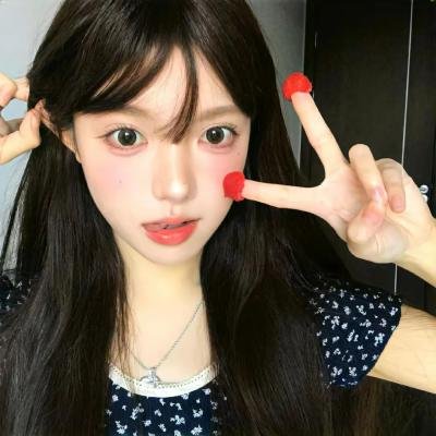 关于莉莉周的一切